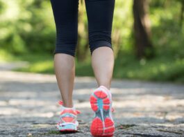 Benefits of walking 30 minutes a day, easy, cheap and effective