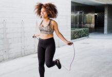 Which cardio exercise has more benefits, running or jumping rope?
